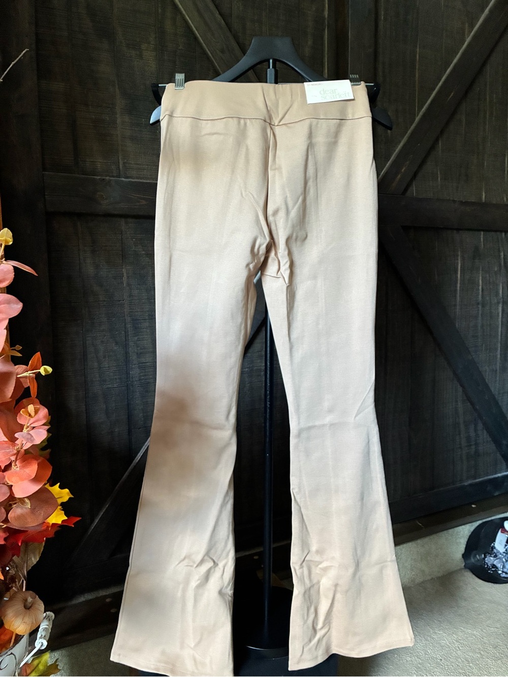 Women's High-Rise Wide Leg Pants in Khaki. see photos - Picture 2 of 6